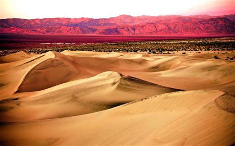 Hd Pink Mountain Desert Wallpaper Download Free 58238
