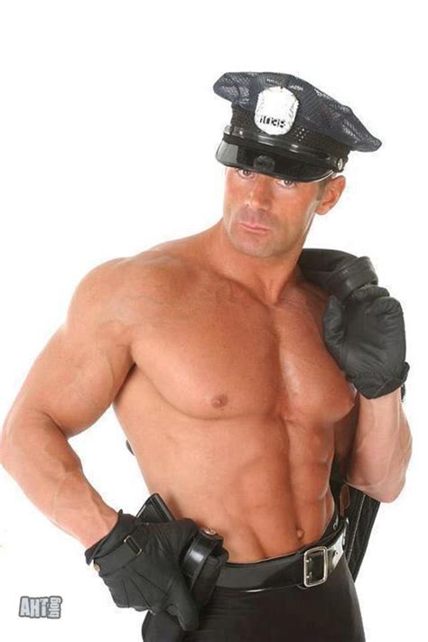 Pin Oleh Alpha Male Di Hot Cops
