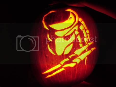Predator And Alien Stencils Zombie Pumpkins