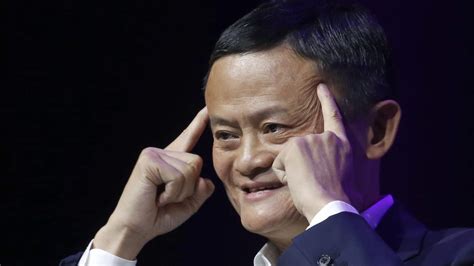 Jack gets angry and became enemies with kim. Jack Ma abandona la dirección de Alibaba