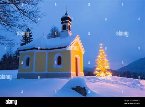 Christmas Chapel Hi Res Stock Photography And Images Alamy