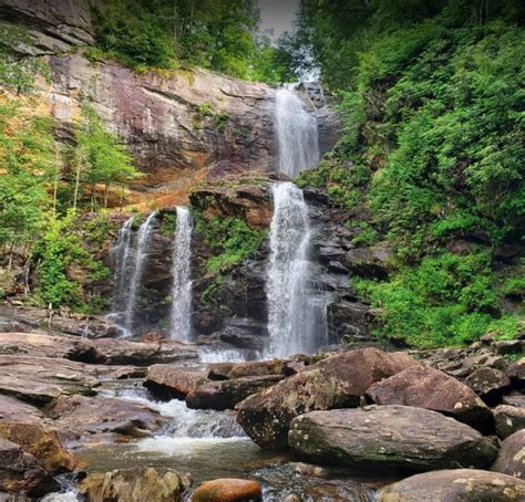 19 Of The Best Waterfalls In North Carolina Youll Love To Explore