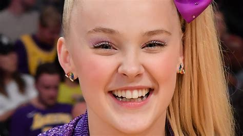 Jojo Siwa Makes A Powerful Statement After Coming Out As Lgbtq