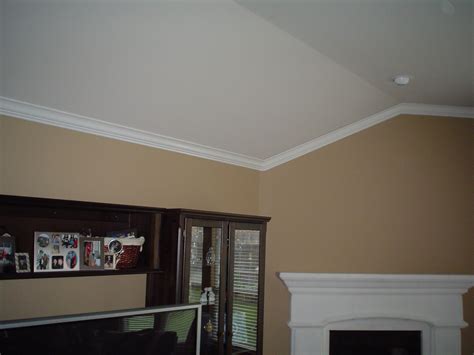 Crown Mouldings Installed Detailed Crown Moulding Photos Home Ceiling