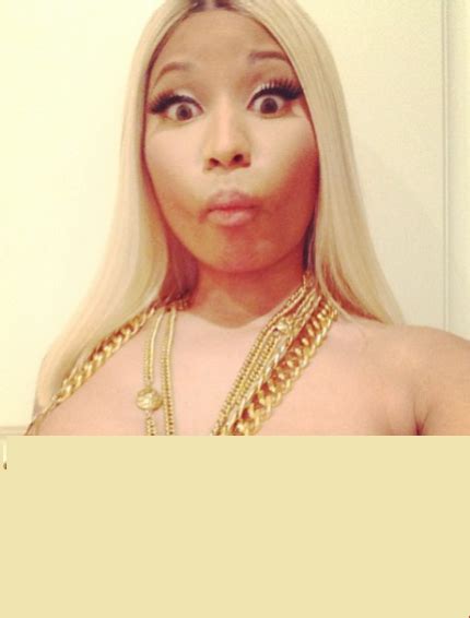 Kamify Blog Nicki Minaj Shows Off Bare Boos