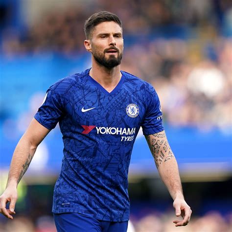 Dari arsenal, olivier giroud menyeberang ke klub london lainnya, chelsea, pada januari 2018 dan menandatangani kontrak berdurasi 18 bulan di stamford bridge. Siku za Olivier Giroud Zahesabika Ndani ya Chelsea