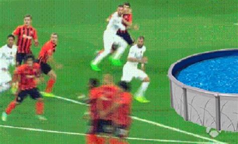 Twitter Reacts To Sergio Ramos Hilarious Dive