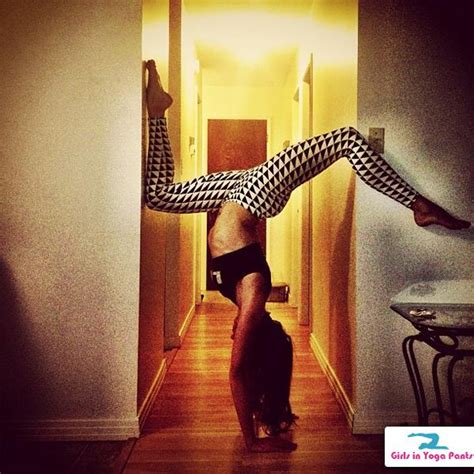 A Flexible Babe From Instagram Hot Girls In Yoga Pants