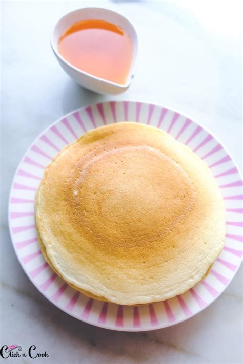 Easy And Fluffy Buttermilk Pancakes