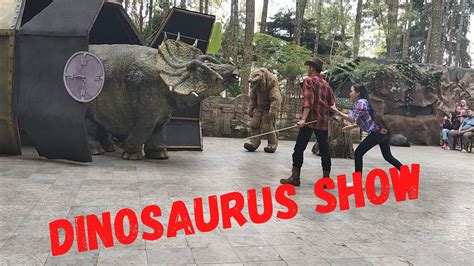 Atraksi Dinosaurus Di Mojosemi Forest Park Youtube