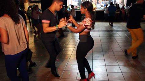 Wander Rosario And Ivis Dancing Authentic Dominican Bachata At Bachatu Baile Danza Musica