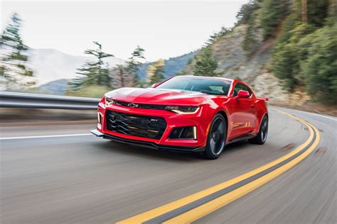 2017 Chevrolet Camaro Zl1 Aims For 200 Mph And Almost Makes It