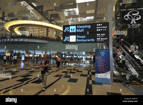 Singapur Changi Airport Terminal 3 Abfahrt Stockfotografie Alamy