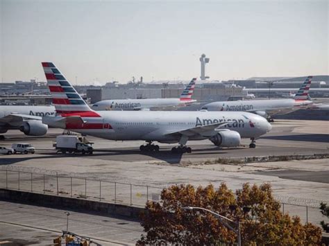 Faa Investigating How Delta American Airlines Planes Nearly Collided