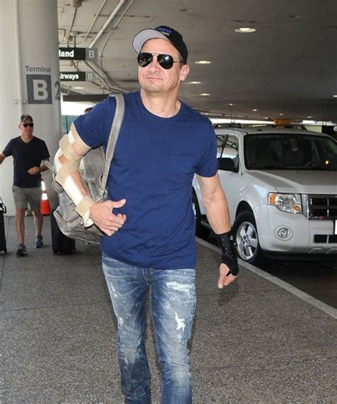 Jeremy Renner Suffers Painful Injury After Stunt Went Wrong