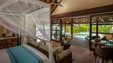 Luxury Resort Accommodations In Maldives Four Seasons Kuda Huraa