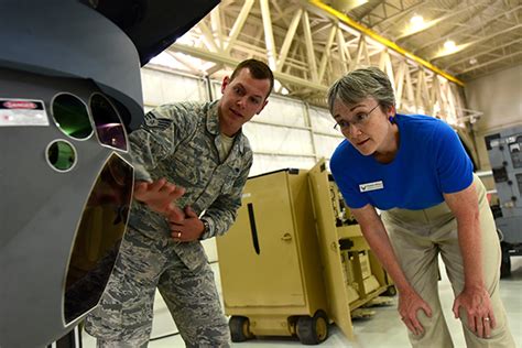 Secaf Gets Firsthand Look At Mq 1 Mq 9 Mission Desert Lightning News Nelliscreech Afb