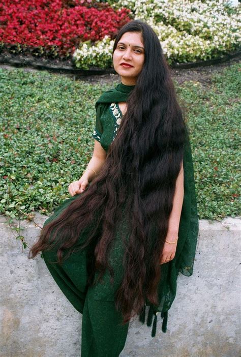 Long Hindu Hair Longhairgirls Very Long Hair Indian Women Long Hair Styles Long Hair Women