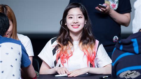 Download hd minimalist wallpapers best collection. Kim Dahyun/#71798 - Asiachan