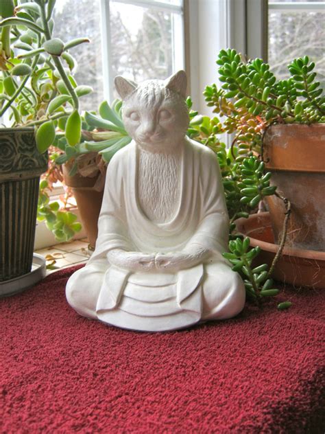 Buddha Cat Statue Meditating Cat White Concrete Buddhism Cat