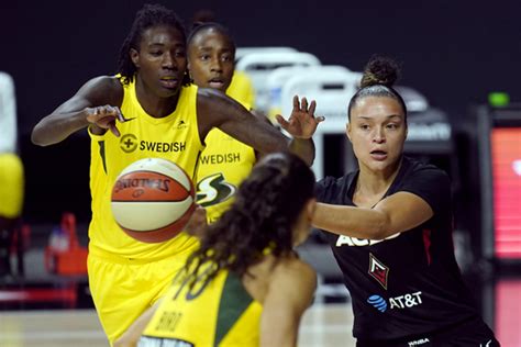 Breanna Stewart Leads Seattle Storm To Opening Game Win In Wnba Finals