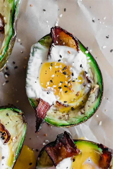 Avocado Baked Eggs With Bacon Super Simple To Put Together These
