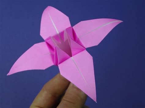 How To Make An Origami Lily Flower Origami Easy Origami Rose Basic Origami Origami Lily