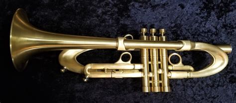 NEW SAVANNA: The mix-and-match trumpet kit: 49,252 trumpets can be 