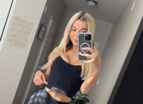 Lsu Gymnast Olivia Dunne Drops Bedroom Selfie Flaunting Her Booty And Boobs In Black Leather