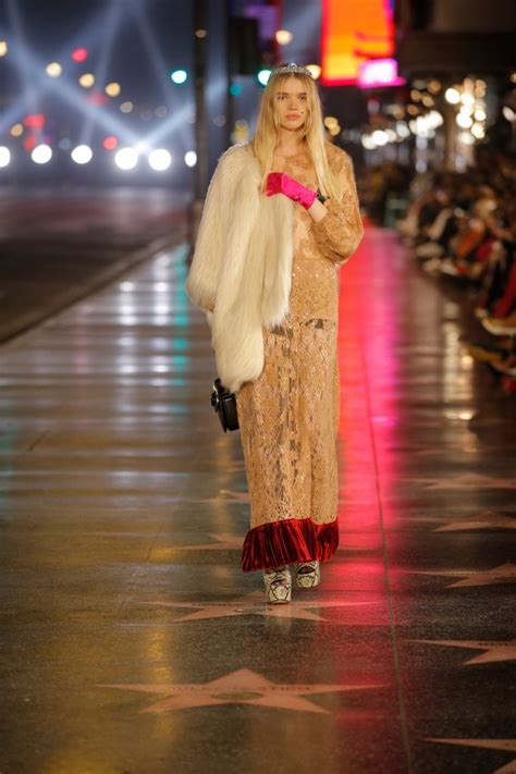 古驰 Gucci 2022春夏高级成衣秀 天天时装 口袋里的时尚指南