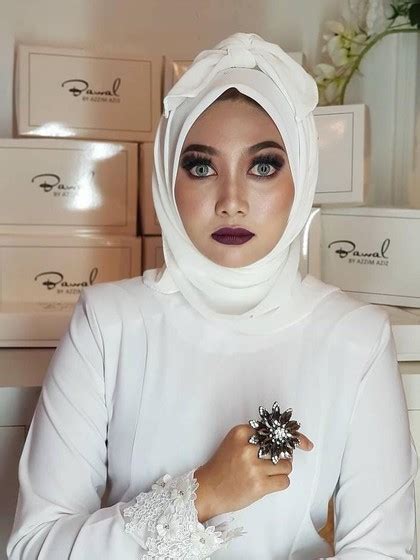 Viral Karena Dinyinyirin Netizen Jilbab Pocong Ini Malah Laris