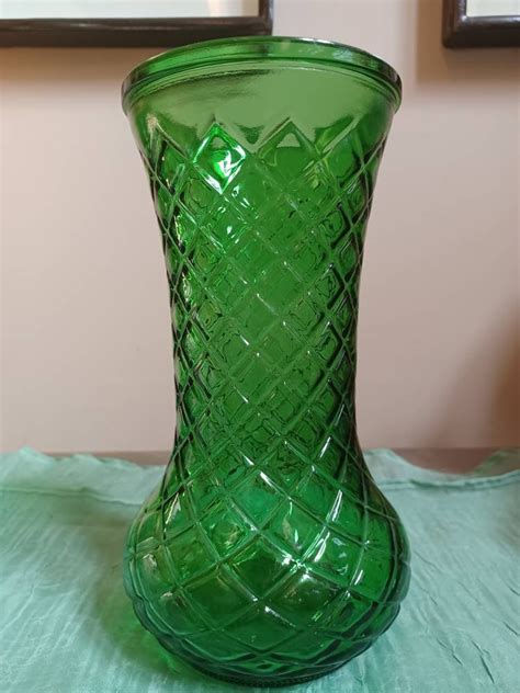 Two Vintage Green Glass Hoosier Vases Criss Cross Diamond Etsy