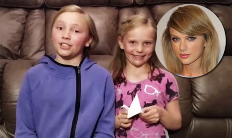 Sisters Make 1989 Paper Cranes To Wish Taylor Swifts Mum Beats Cancer