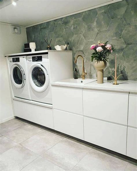 21+ Amazing Small Laundry Room Ideas That Work in 2021 | Houszed