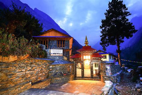10 beautiful hotels in the nepal himalayas honeyguide
