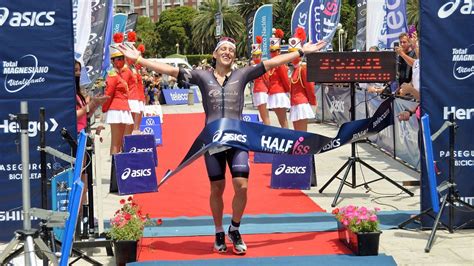 Se Desarrolló El 15ta Edición Del Asics Half Iss Triathlon En Mar Del