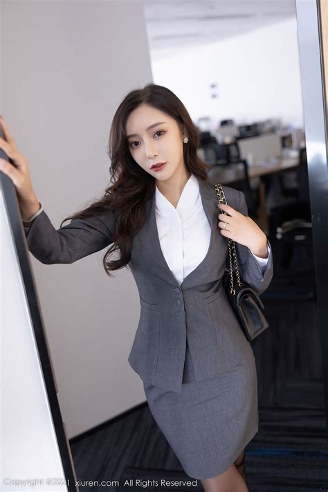 Classy Business Outfits Office Skirt Asian Model Girl Thing 1