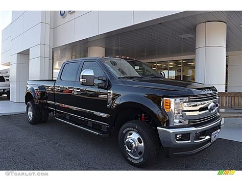 2017 Shadow Black Ford F350 Super Duty Lariat Crew Cab 4x4 123924191