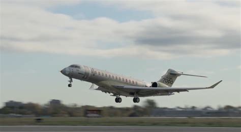 Bombardiers Flagship Global 7000 First Flight