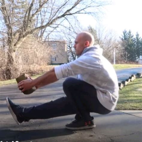 Counterweighted Pistol Squat Exercise How To Skimble