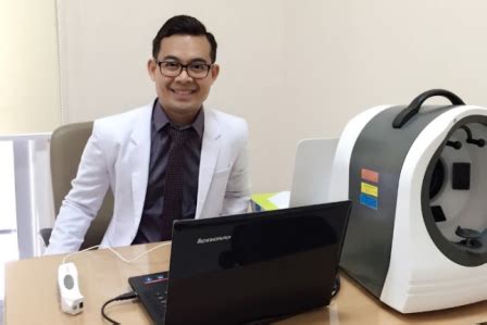 Cari dokter kulit terdekat dengan mudah dan cepat. Dokter Kulit di Semarang | dr. Teguh Priyanto, Sp.KK ...