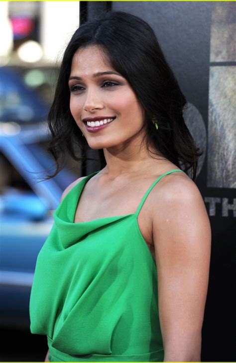 Actress And Model Picture Cute And Sexy Freida Pinto Latest Pictures