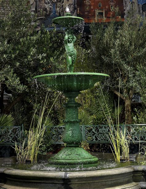 Antique Two Tier Garden Fountain In Cast Iron Garden Fountain Water