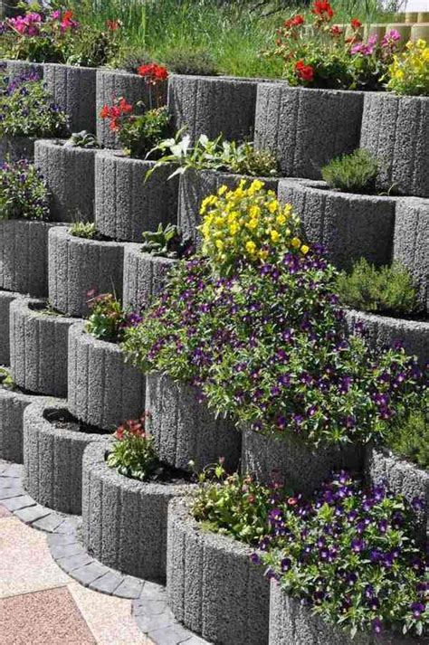 Retaining Wall Ideas Concrete Planters As A Supporting