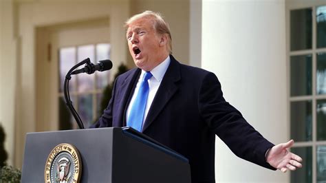 Trump Declares A National Emergency And Provokes A Constitutional Clash The New York Times
