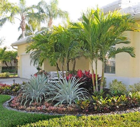 15 Beautiful Tropical Front Yard Landscape Ideas To Make Your Home 603