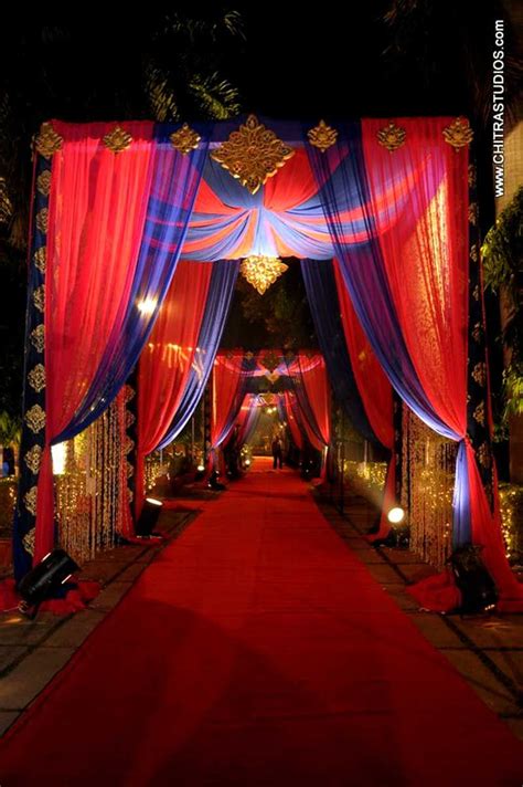 The following ideas will help guide and inspire you as you create your own bollywood themed party. Pin on India Decoration