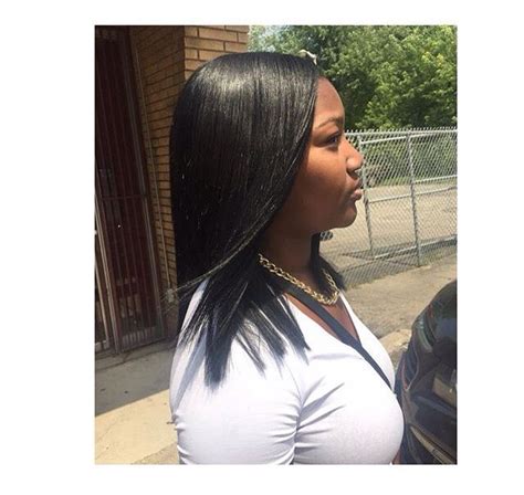 Shoulder Length Weave Middle Part Bone Straight Sew In Quick Weave