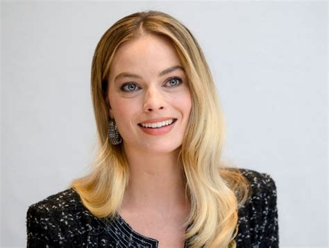 Margot Robbie At Bombshell Press Conference 2019 Hawtcelebs