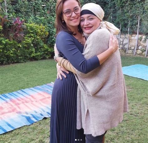 ريهام عبد الغفور تحتفل بعيد ميلاد شقيقتها بصورة من الطفولة أحن كائن على الأرض اليوم السابع